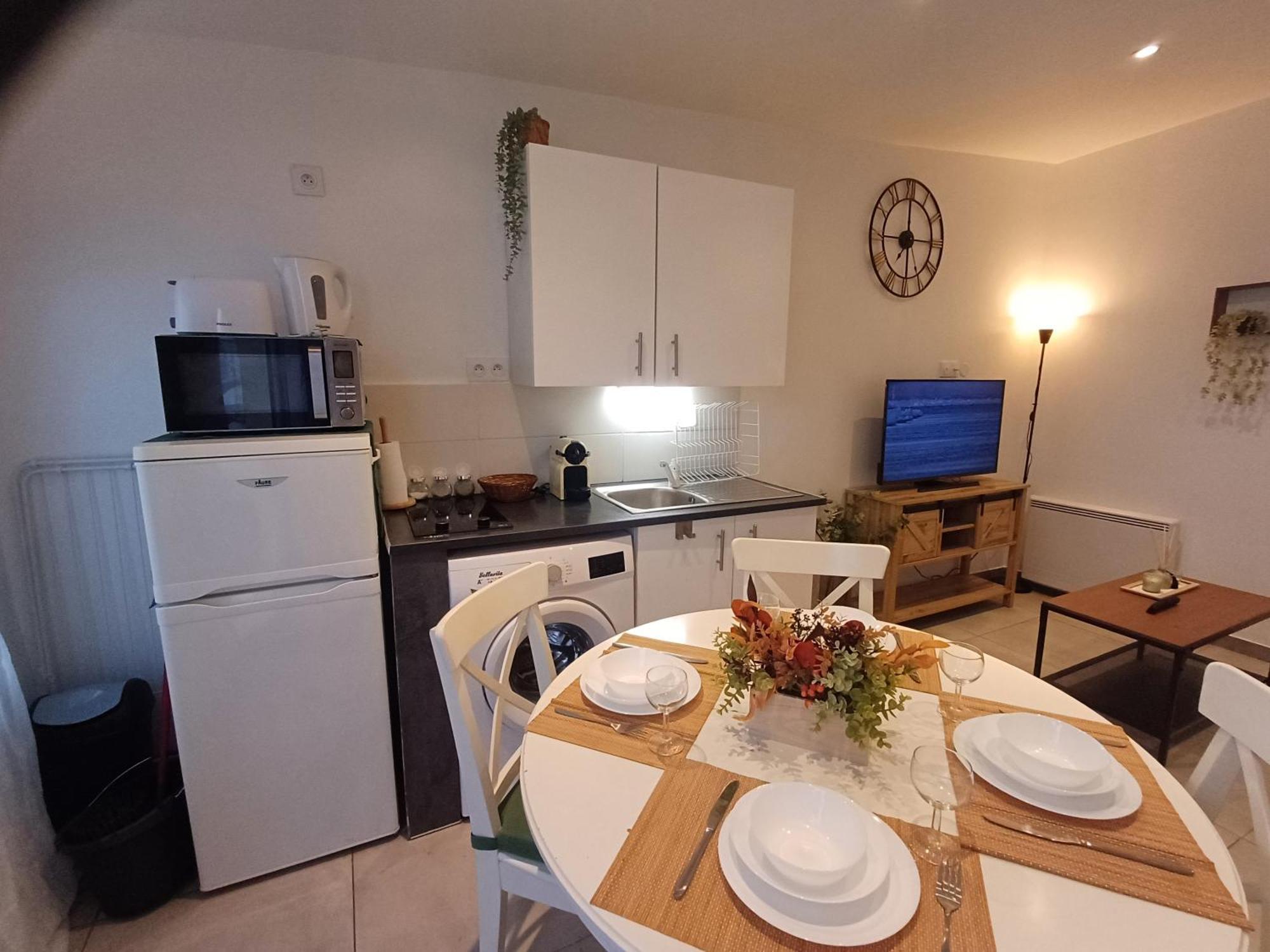 Super F2 A 5Mn Aeroport D'Orly Parking Prive Gratuit Apartman Paray-Vieille-Poste Kültér fotó
